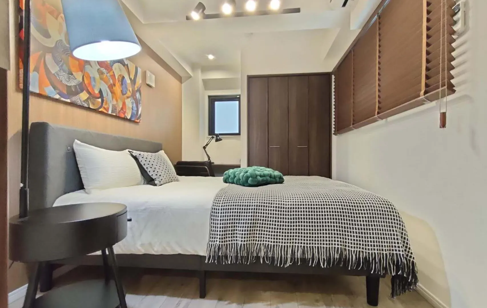 41上野最中心 两室 上野站7分 稻荷町站2分-2 Rooms Ueno Center 2 Mins To St Max 6P 新宿 涉谷 表参道 池袋 上野 代代木 银座 原宿 Tokyo 0*,  Japan